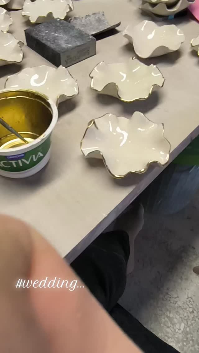 Ceramic wedding present